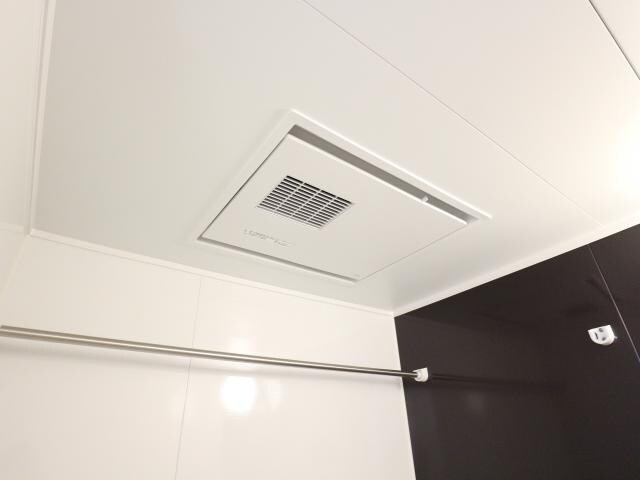  近鉄難波線・奈良線/近鉄奈良駅 徒歩20分 1階 1年未満