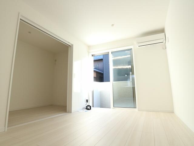  近鉄難波線・奈良線/近鉄奈良駅 徒歩20分 1階 1年未満