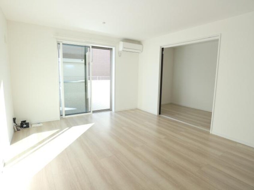  近鉄難波線・奈良線/近鉄奈良駅 徒歩20分 1階 1年未満