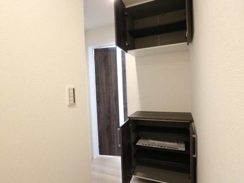  近鉄難波線・奈良線/近鉄奈良駅 徒歩20分 1階 1年未満