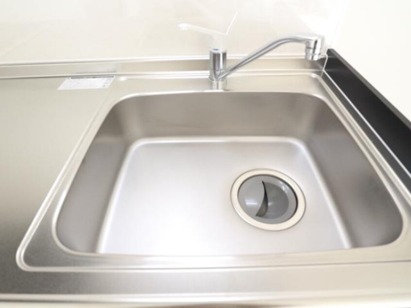  近鉄難波線・奈良線/近鉄奈良駅 徒歩20分 1階 1年未満