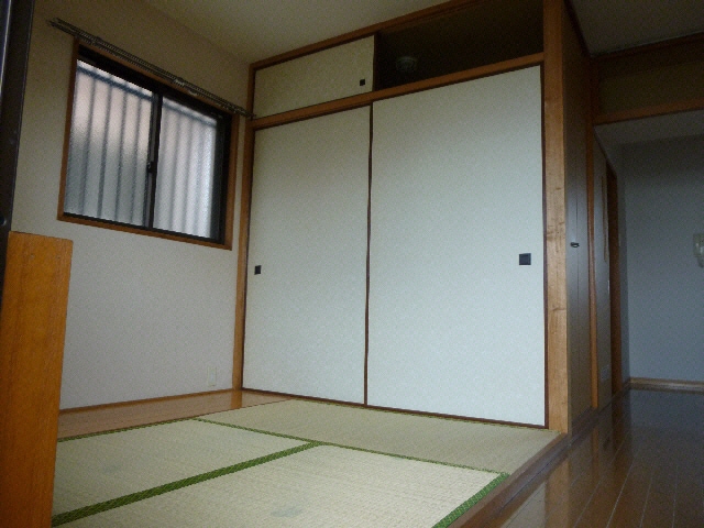  サニーコート仲町