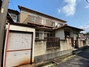 稲葉町一戸建て