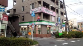 ファミリーマート豊津駅前店