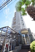 大阪メトロ御堂筋線/江坂駅 徒歩9分 7階 築26年の外観