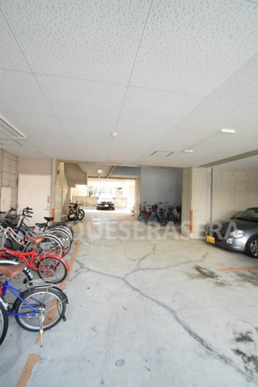  大阪メトロ御堂筋線/江坂駅 徒歩16分 5階 築27年