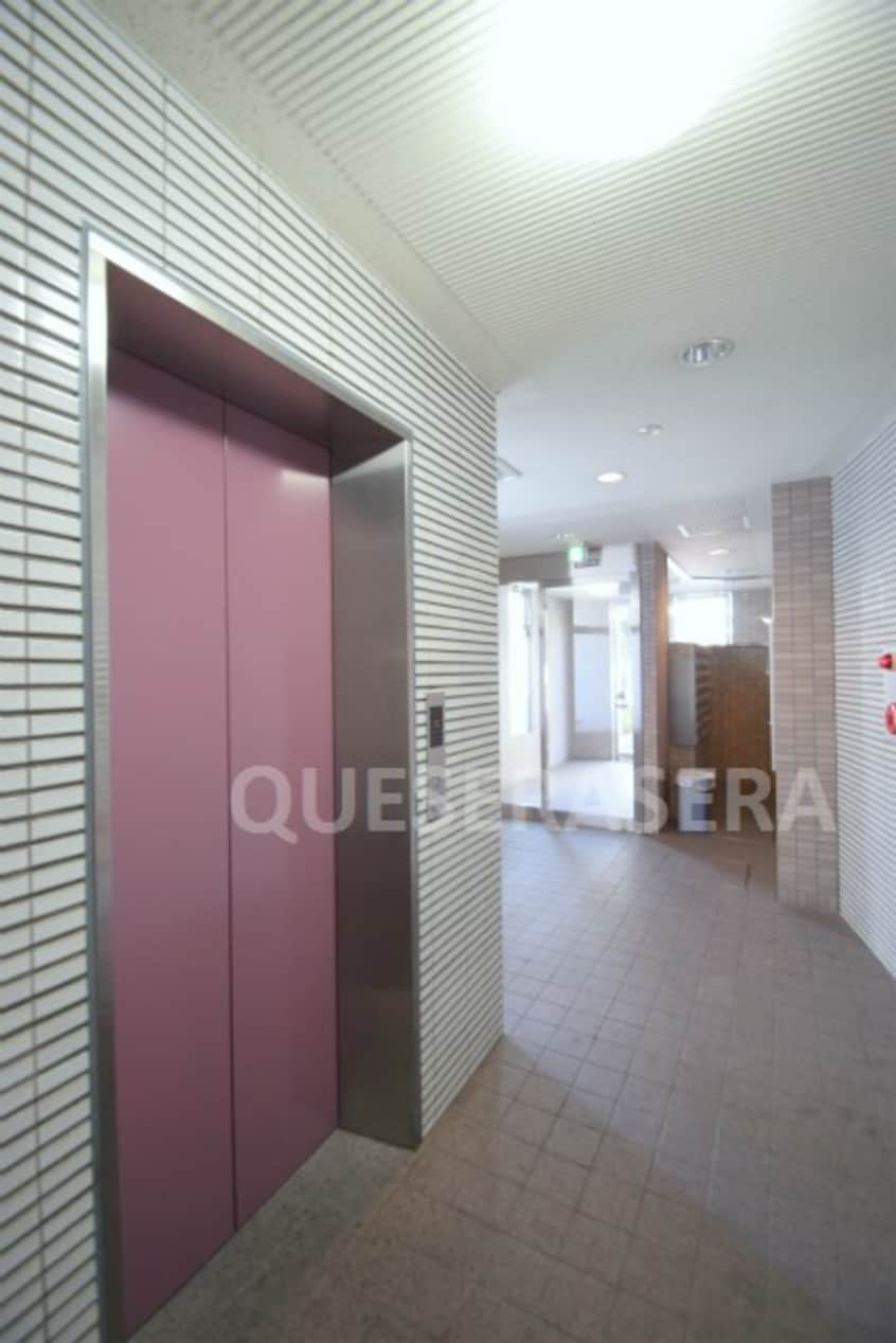  大阪メトロ御堂筋線/江坂駅 徒歩16分 3階 築27年