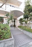  大阪メトロ御堂筋線/江坂駅 徒歩16分 3階 築27年