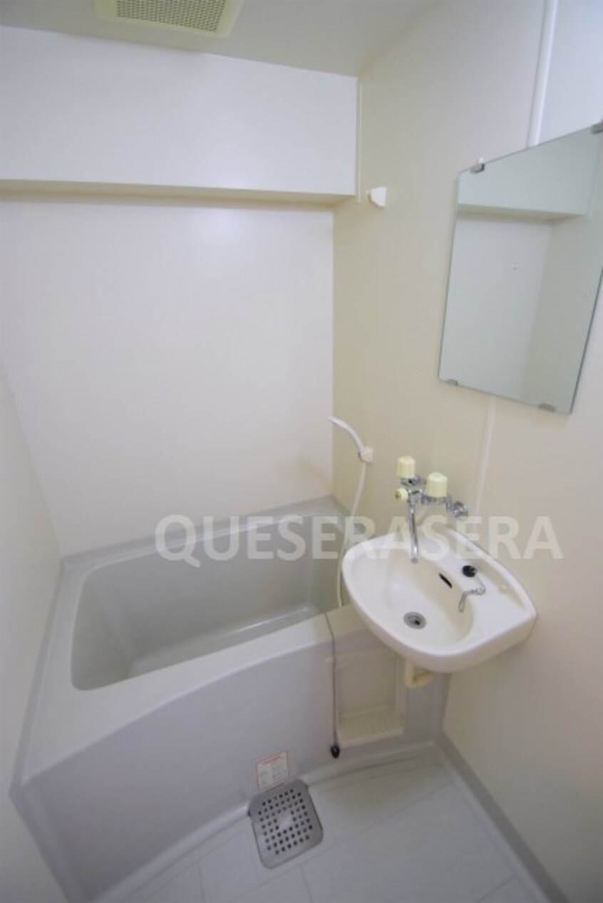  大阪メトロ御堂筋線/江坂駅 徒歩16分 5階 築27年