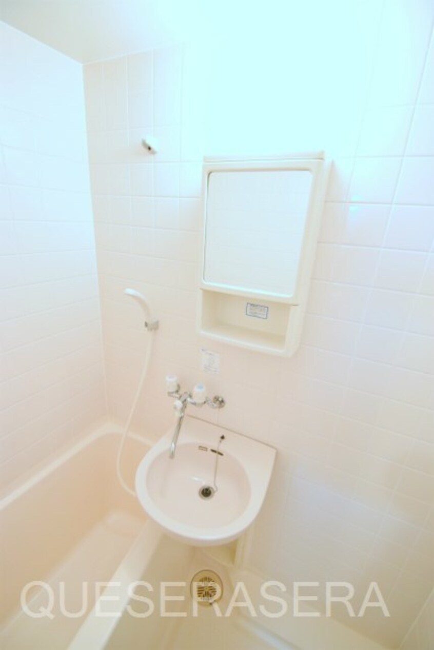  阪急千里線/関大前駅 徒歩5分 3階 築27年