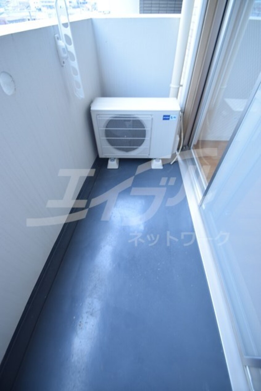  SERENiTE江坂四番館