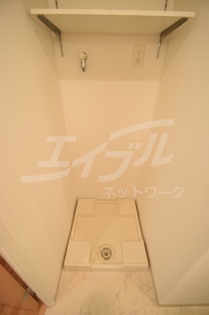  SERENiTE江坂四番館