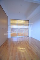  SERENiTE江坂四番館