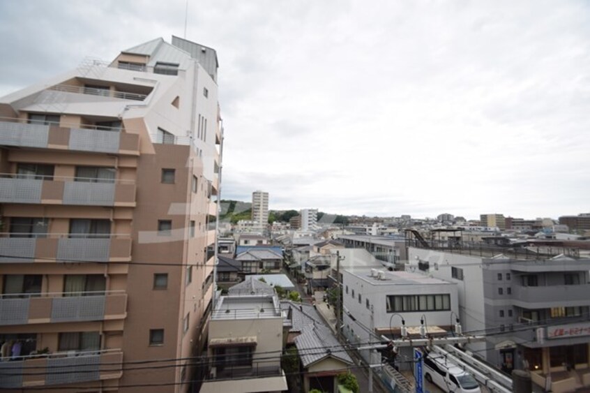  SERENiTE江坂四番館