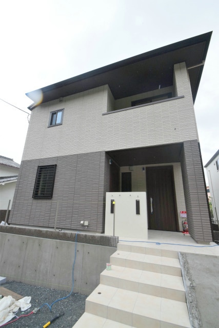  メイマオ（A棟）・ジェゴォ（B棟）