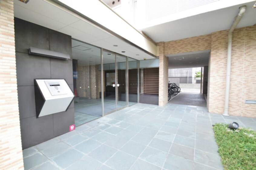  ドライバウム江坂