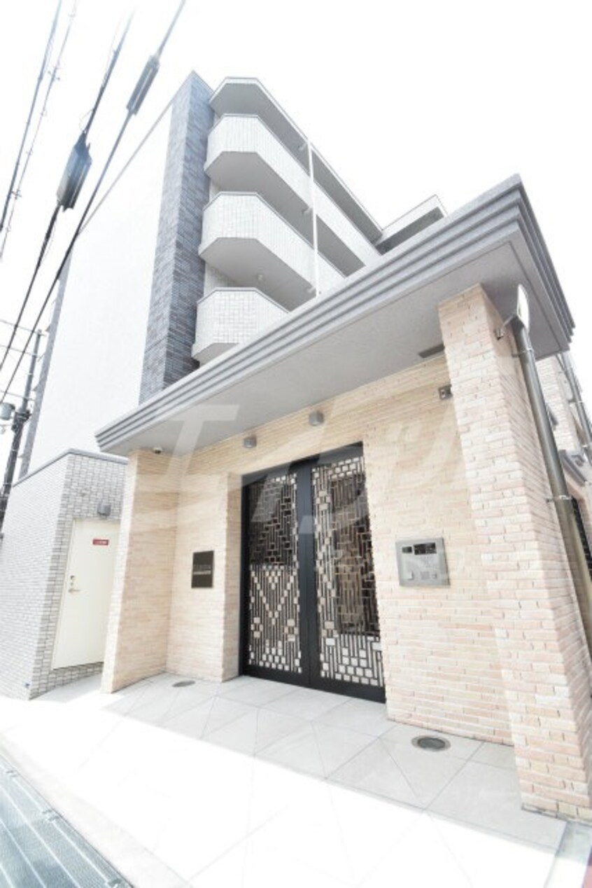  阪急千里線/北千里駅 徒歩13分 3階 築8年