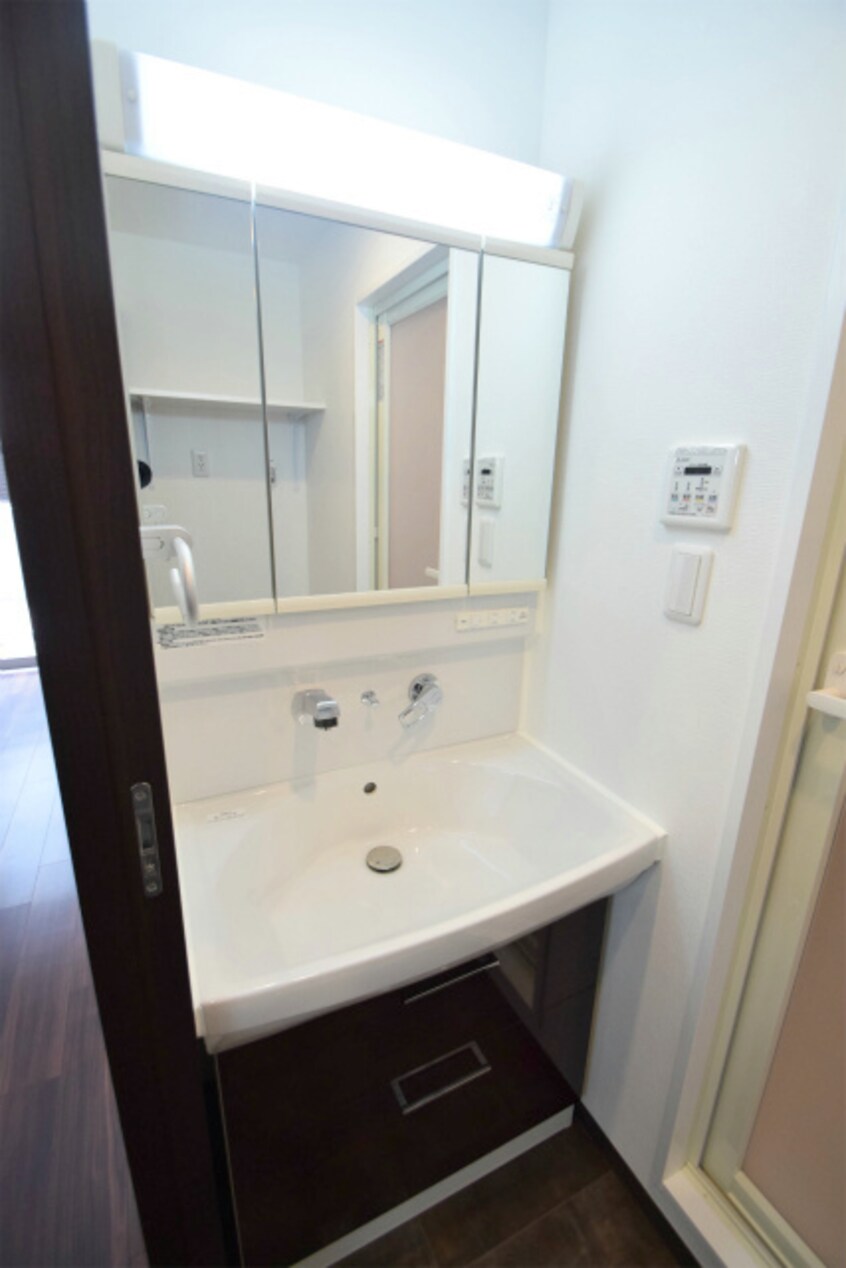  阪急千里線/北千里駅 徒歩13分 3階 築8年