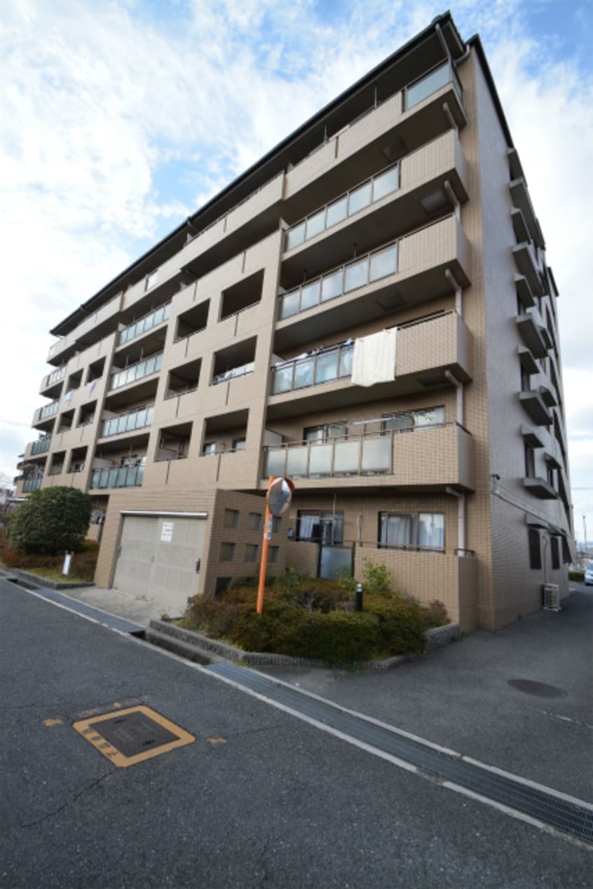  阪急千里線/千里山駅 徒歩15分 2階 築28年