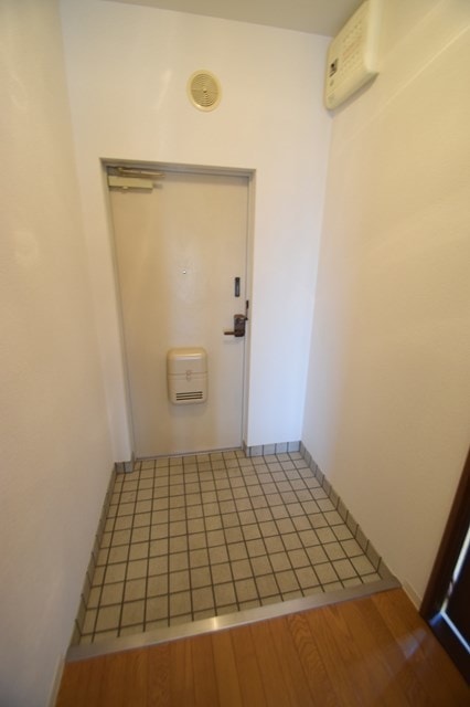  阪急千里線/千里山駅 徒歩15分 2階 築28年