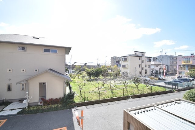  阪急千里線/千里山駅 徒歩15分 2階 築28年