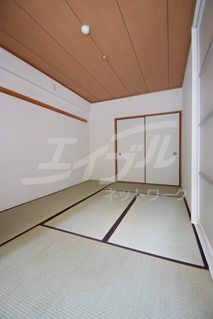  北大阪急行電鉄南北線/緑地公園駅 徒歩10分 4階 築29年