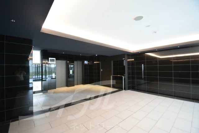  大阪メトロ御堂筋線/江坂駅 徒歩6分 5階 築8年