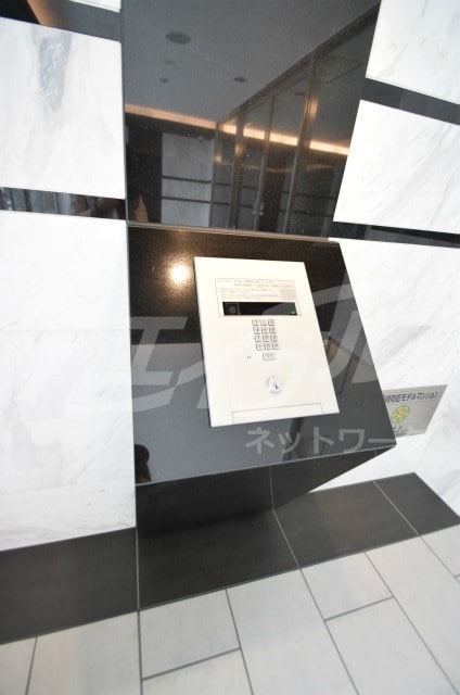  大阪メトロ御堂筋線/江坂駅 徒歩6分 5階 築8年