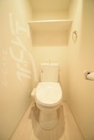  大阪メトロ御堂筋線/江坂駅 徒歩6分 5階 築8年