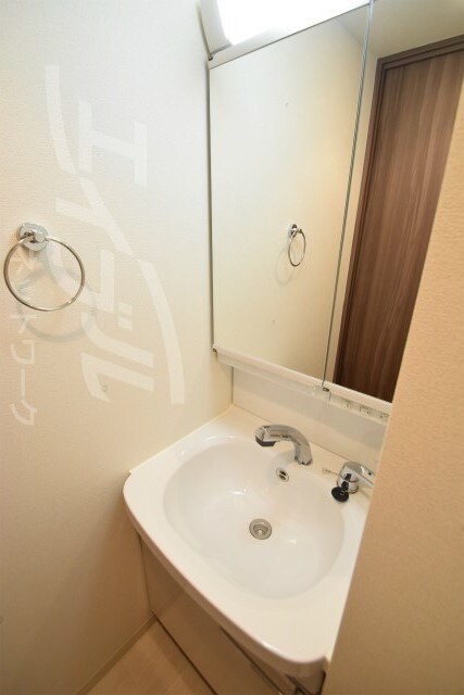  大阪メトロ御堂筋線/江坂駅 徒歩6分 6階 築8年