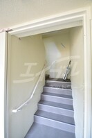ロイヤルコート千里山の外観