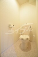  メゾンクレスト