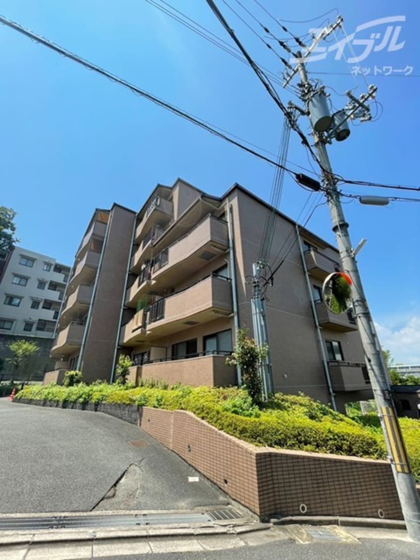  ラフィーネ高塚