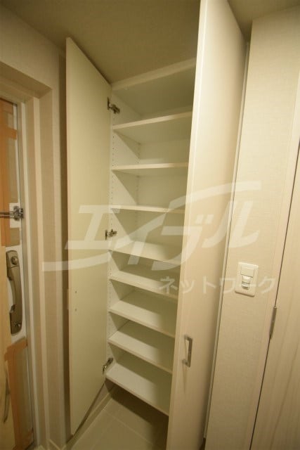  コンフォリア江坂広芝町