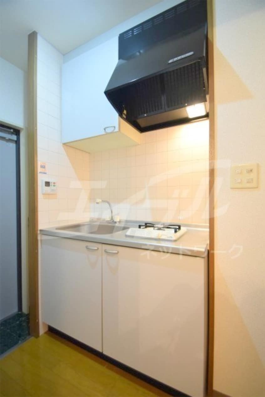  阪急千里線/吹田駅 徒歩3分 1階 築24年