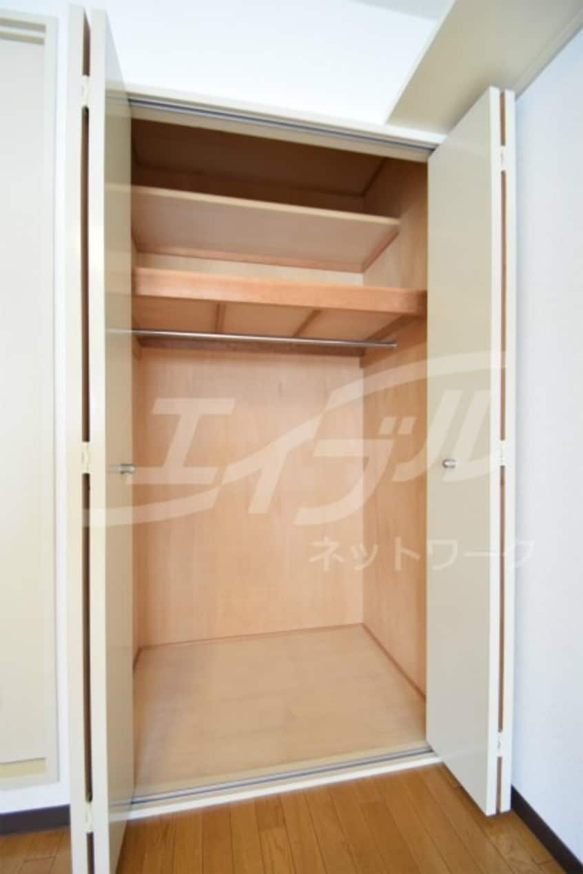  大阪メトロ御堂筋線/江坂駅 徒歩5分 2階 築30年