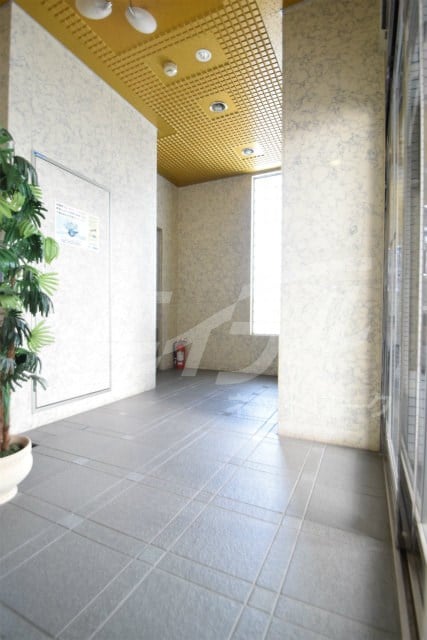  大阪メトロ御堂筋線/江坂駅 徒歩5分 2階 築30年