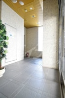  大阪メトロ御堂筋線/江坂駅 徒歩5分 2階 築30年