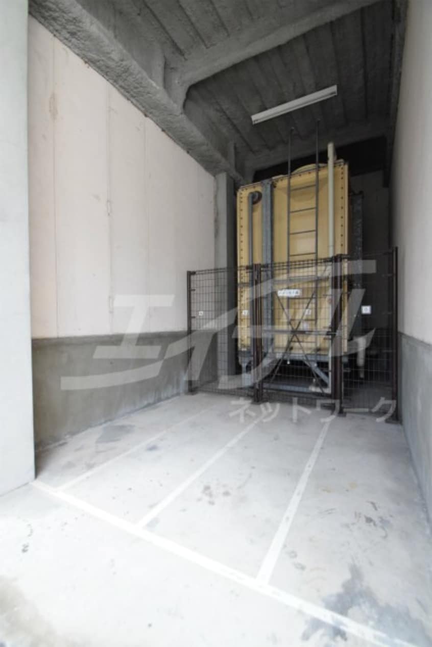  大阪メトロ御堂筋線/江坂駅 徒歩5分 2階 築30年