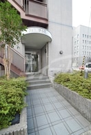  大阪メトロ御堂筋線/江坂駅 徒歩5分 2階 築30年