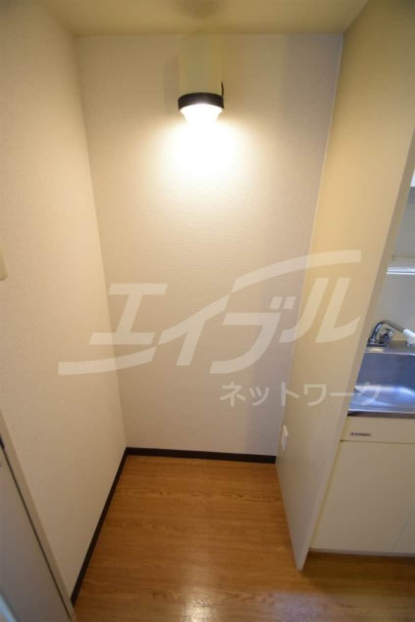  大阪メトロ御堂筋線/江坂駅 徒歩5分 2階 築30年