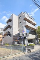 ルミネスク緑地の外観