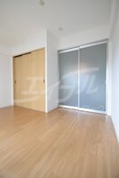  アールエスフラッツ