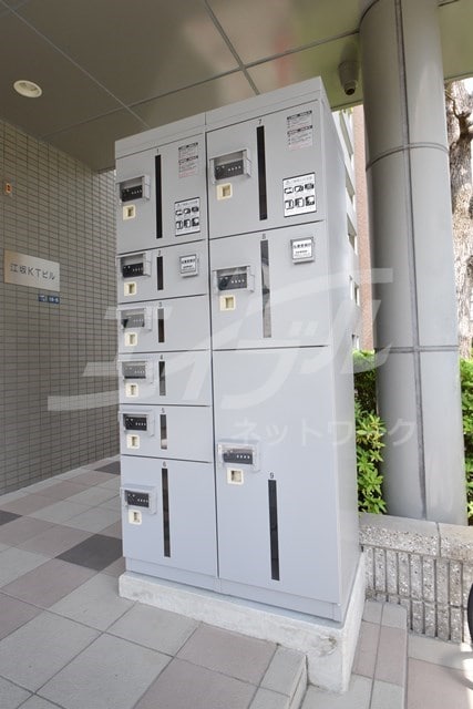  アールエスフラッツ