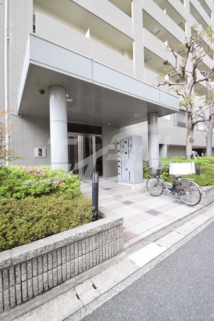  アールエスフラッツ