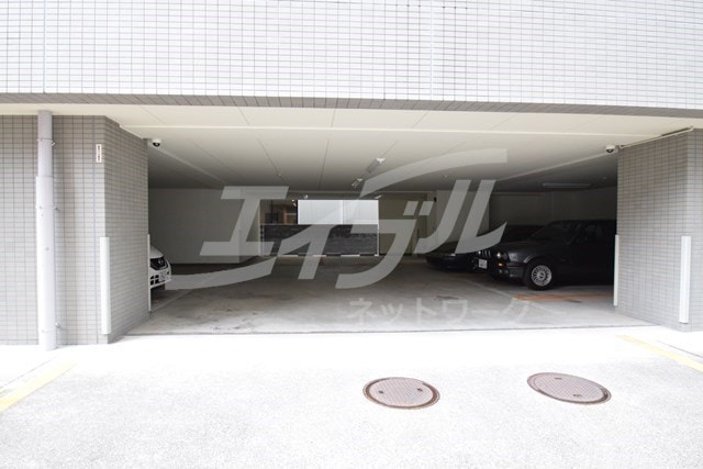  アールエスフラッツ