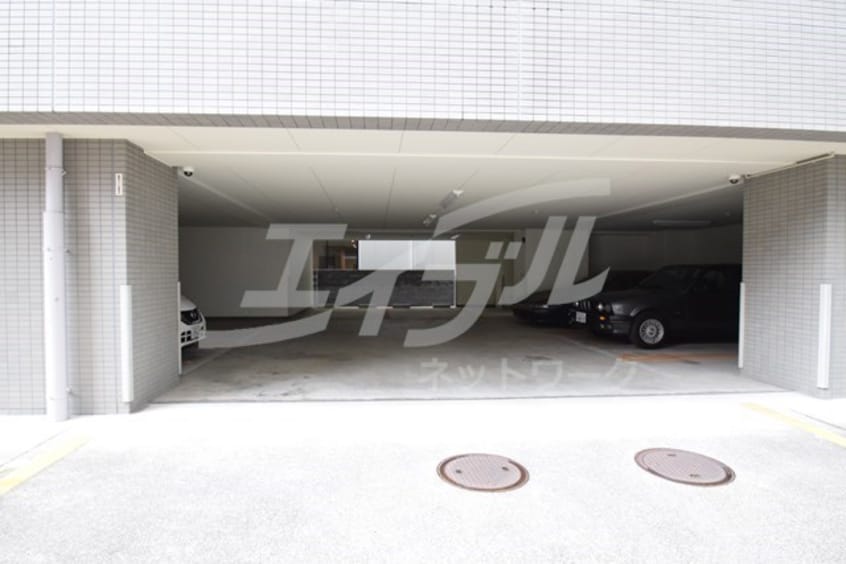  アールエスフラッツ