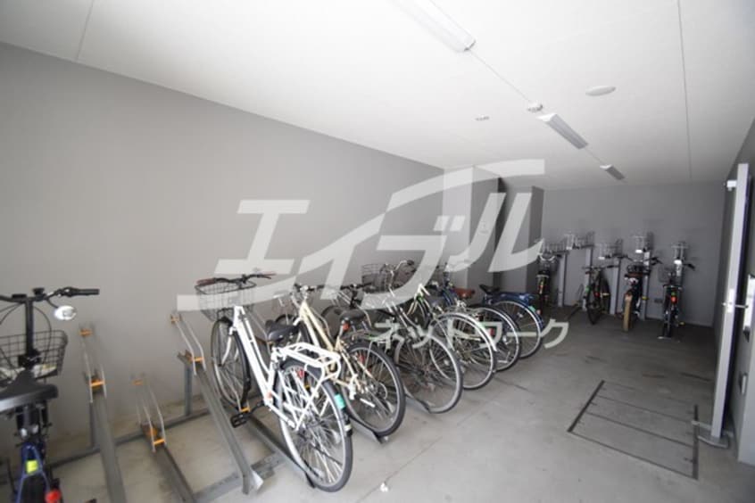  エスリード江坂江の木町