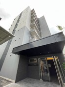 リバレイン江坂の外観