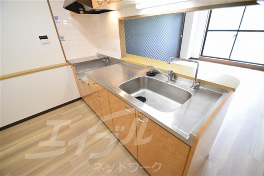  阪急千里線/南千里駅 バス10分佐井寺北下車:停歩3分 2階 築28年